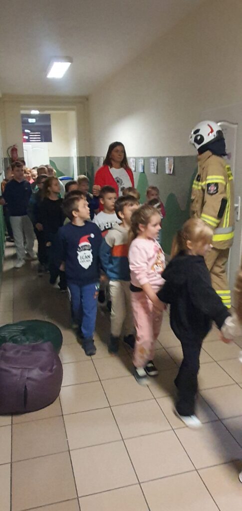 próbna
ewakuacja przeciwpożarowa