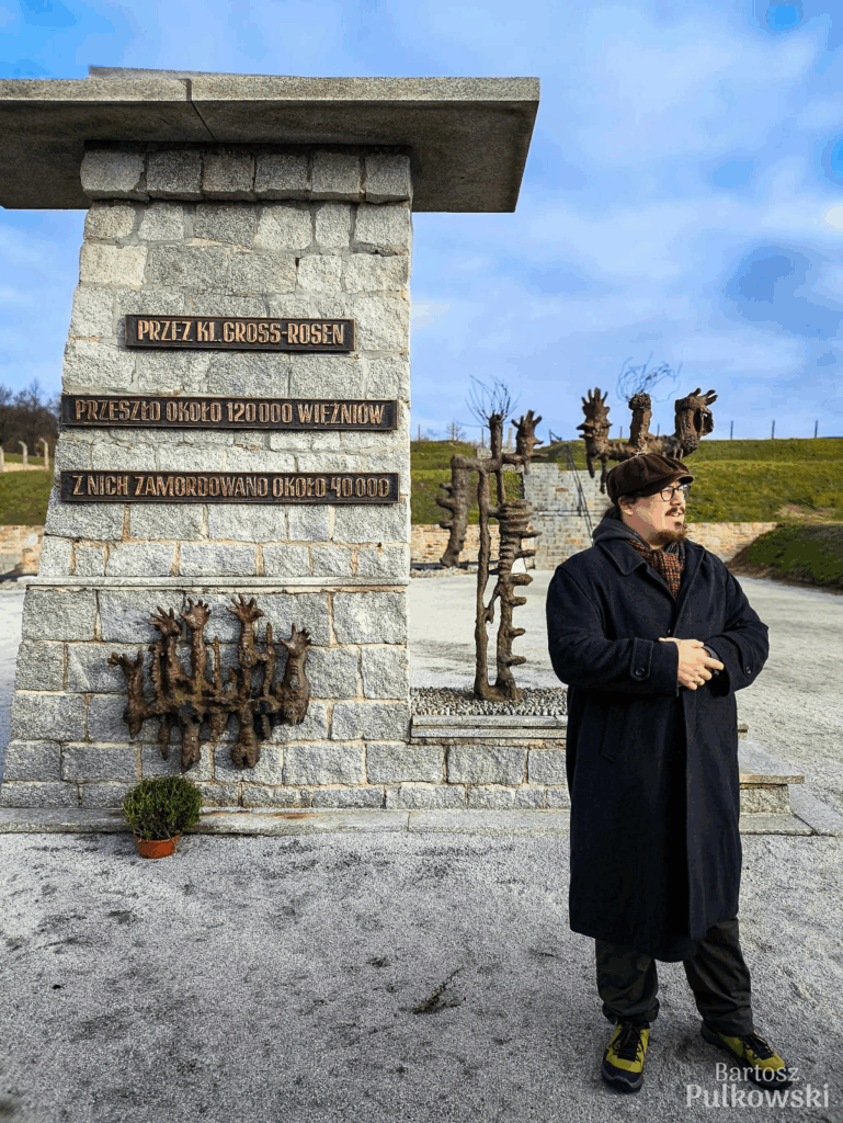 Muzeum
Gross Rosen z Rogoźnicy.