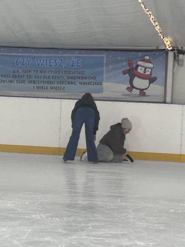 klasa 8 na lodowisku i kręgielni