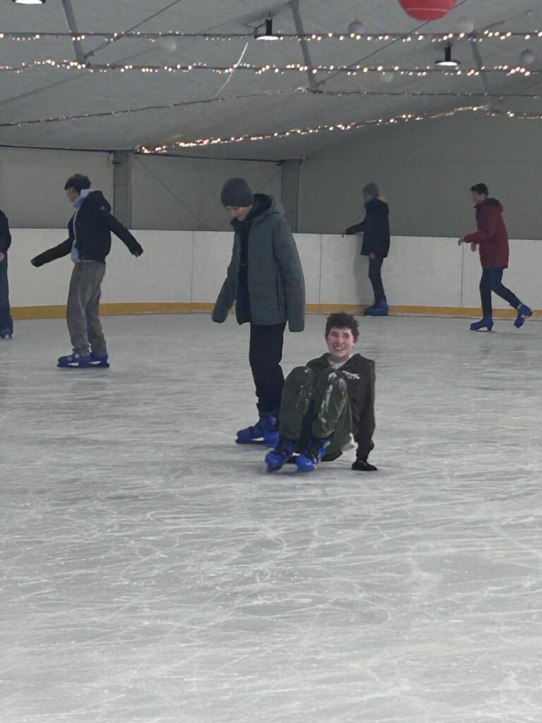 klasa 8 na lodowisku i kręgielni