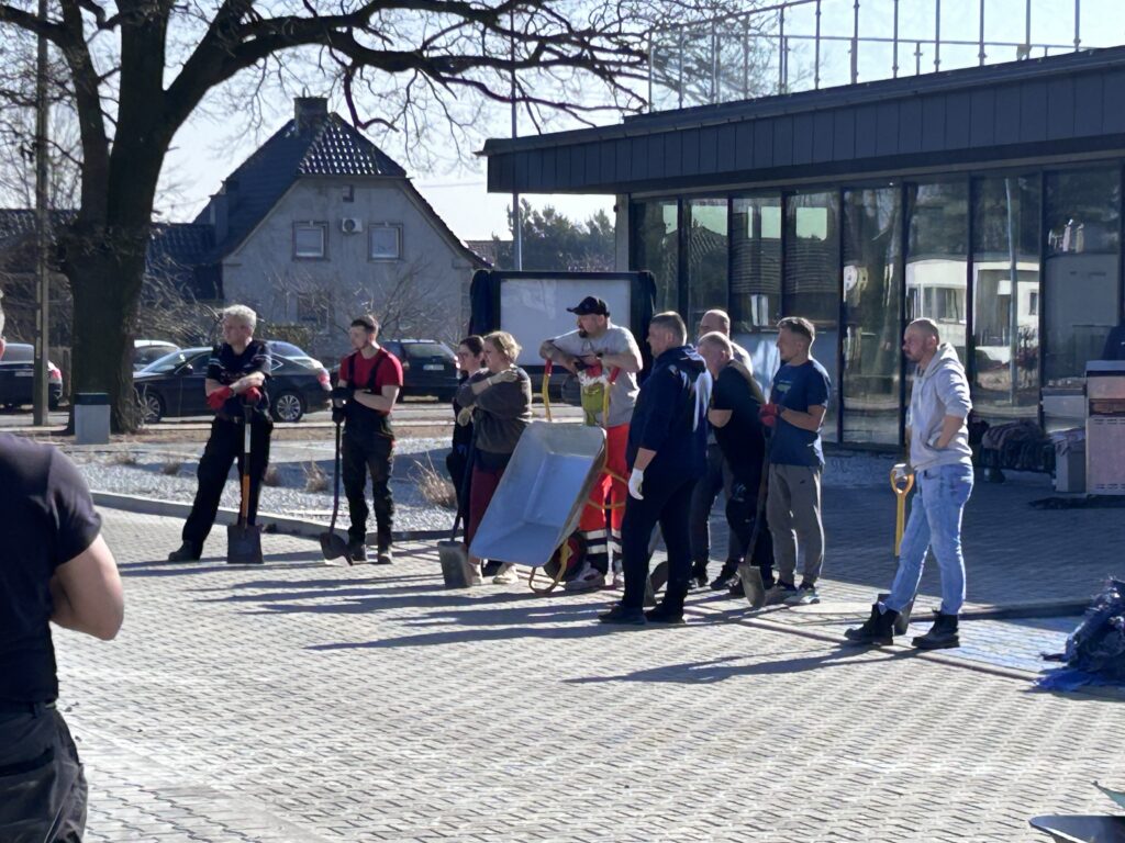 Czyn społecznym przy Centrum Usług Społecznych Roszarnia.