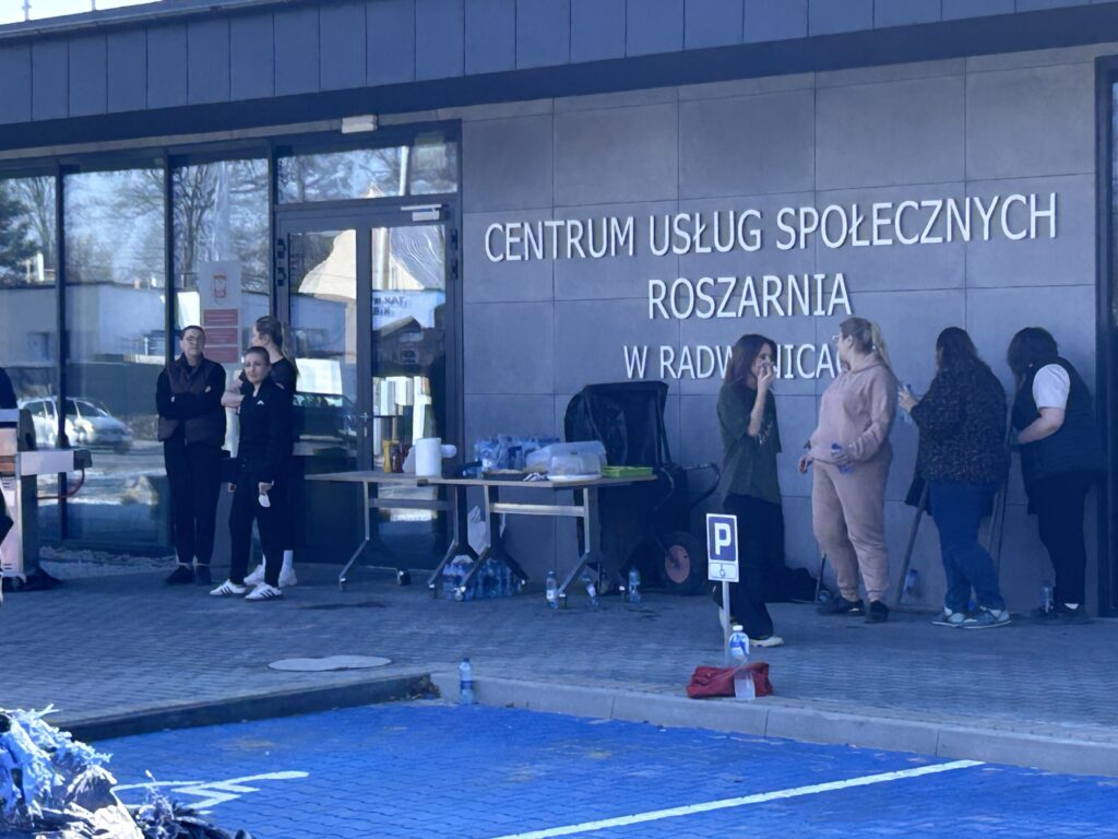 Czyn społecznym przy Centrum Usług Społecznych Roszarnia.