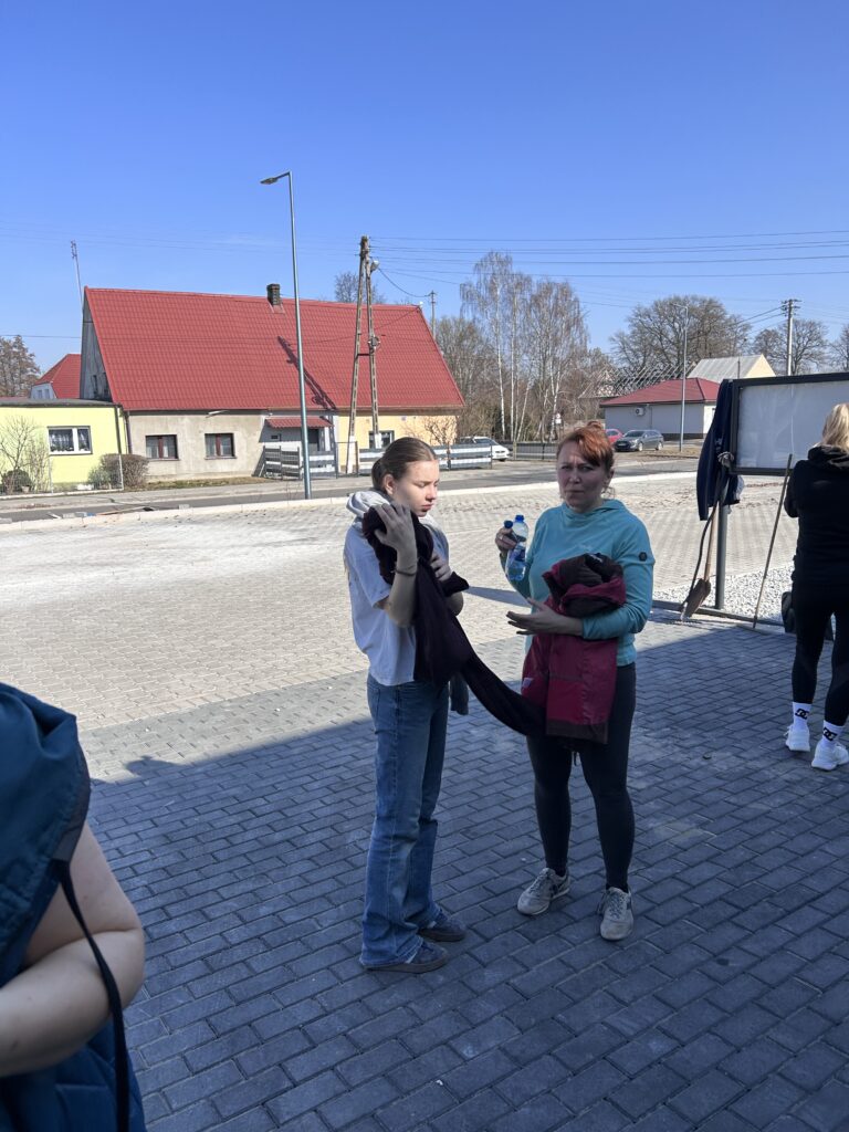 Czyn społecznym przy Centrum Usług Społecznych Roszarnia.