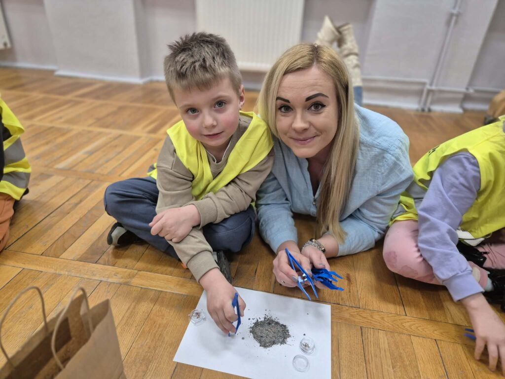 Spotkanie przedszkolaków z wolontariuszami z KGHM.