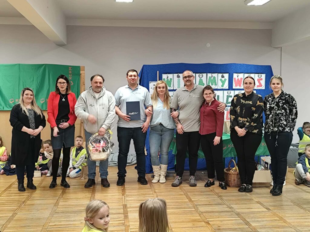 Spotkanie przedszkolaków z wolontariuszami z KGHM.