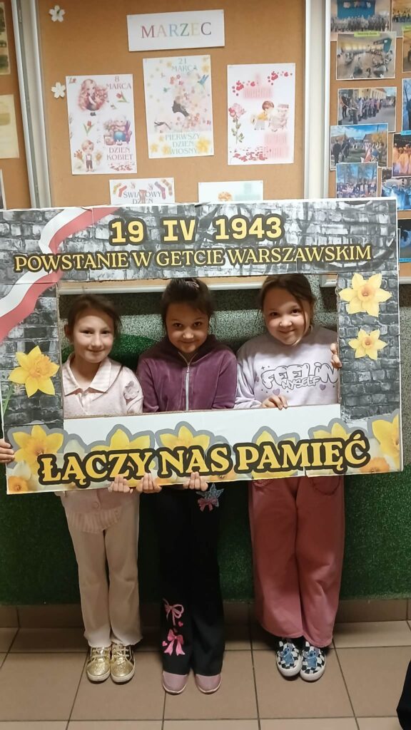 Żonkile #Łączynaspamięć