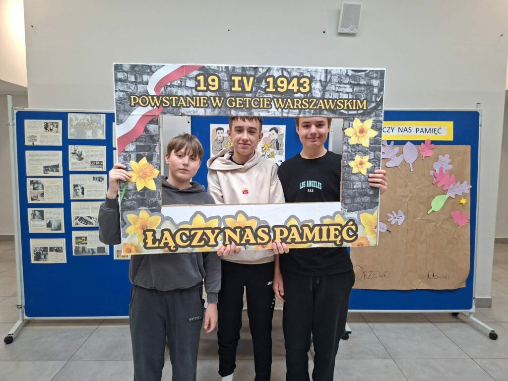 Żonkile #Łączynaspamięć