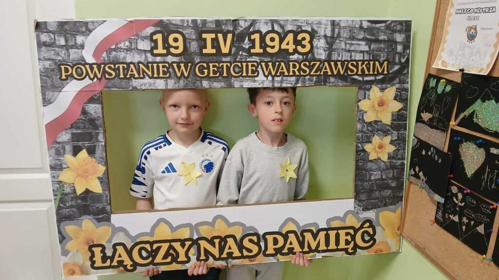 Żonkile #Łączynaspamięć