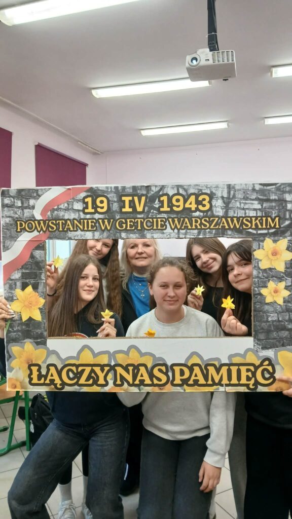 Żonkile #Łączynaspamięć